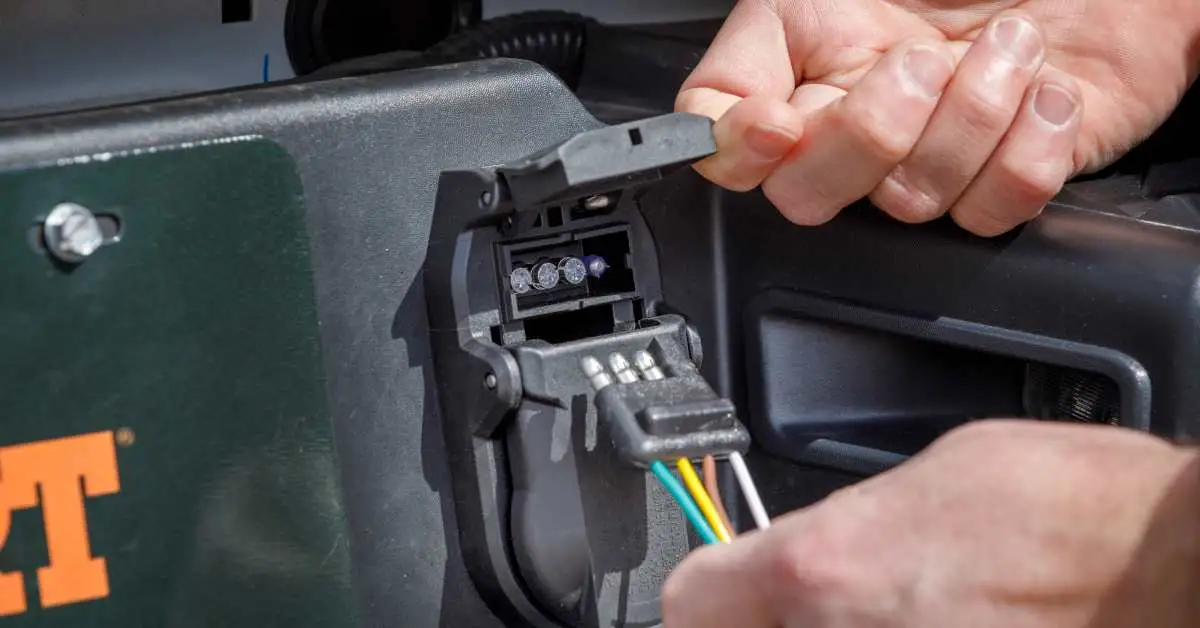 Trailer wiring 4-way flat plug in