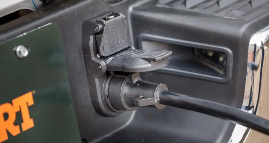 7-way plugs for towing campers, travel trailers and 5th wheels are common and a reliable way to connect your towing electrical.