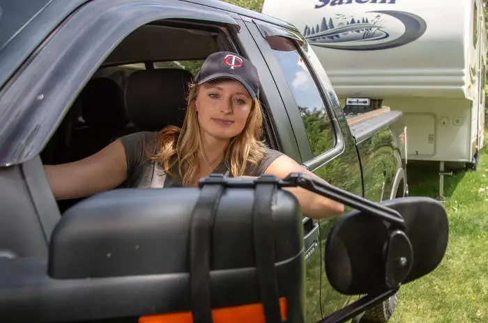 Backing Up a Trailer Using Mirrors