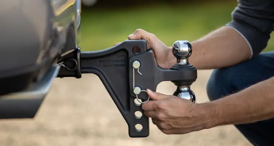 A CURT drop hitch improves your towing experience by allowing you to quickly level multiple trailers and tow safely.