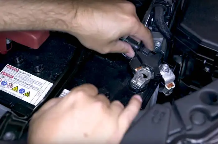 Disconnect Battery for Brake Controller Install