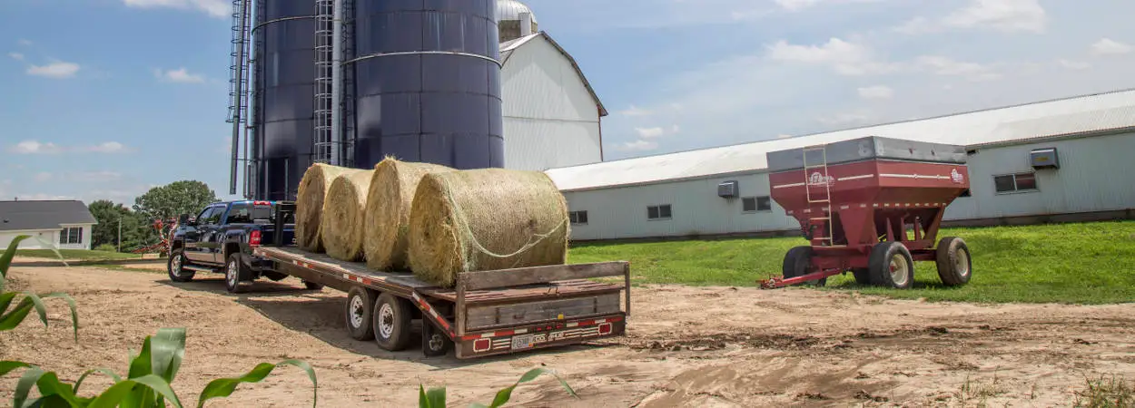 Pickup Towing Gooseneck Flatbed Farm Trailer