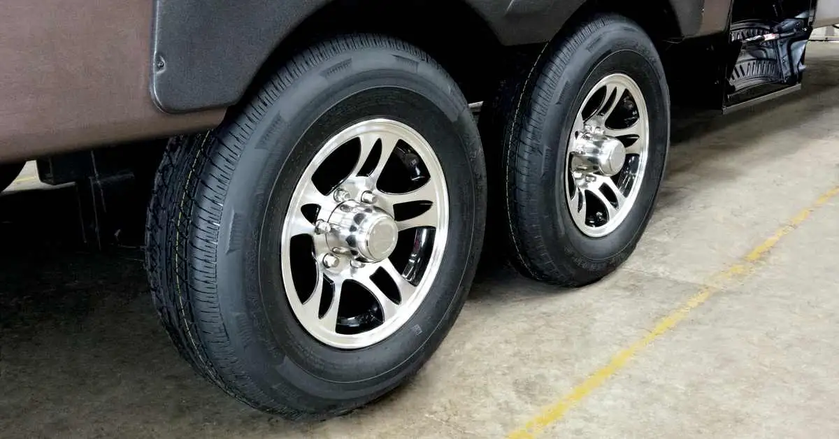 Travel trailer tires with chrome rims